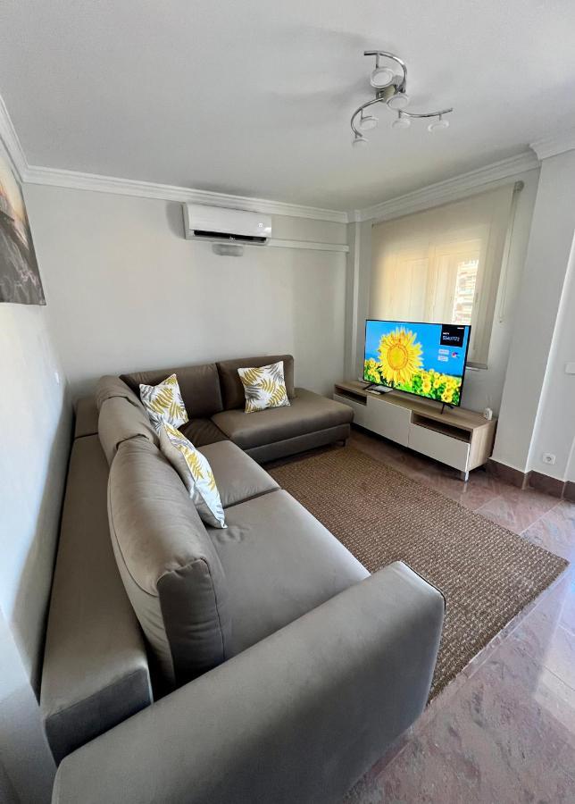 Apartamentos Prestige Suites Malaga II Екстериор снимка